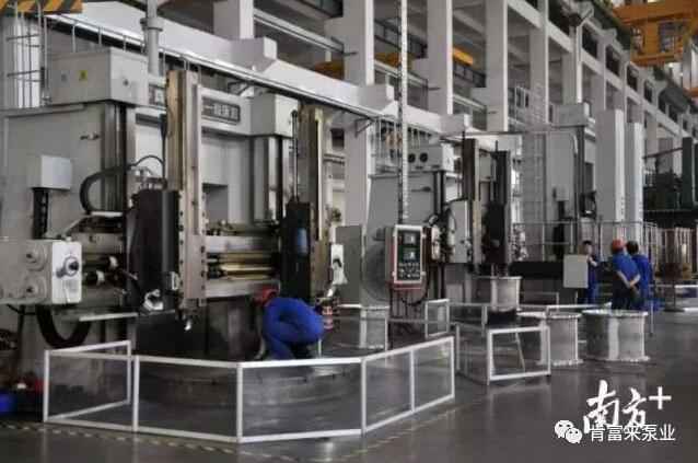65年来，半岛网站网页版页面登入-半岛online(中国)一直专注于泵领域的研究和应用，图为半岛网站网页版页面登入-半岛online(中国)车间